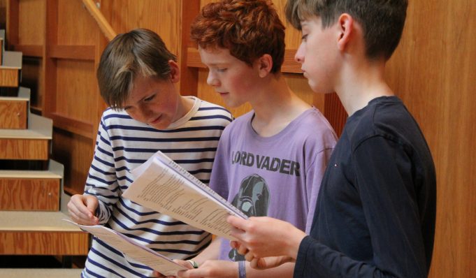 Youth group Summer School (1 of 1)-14