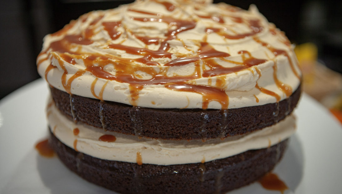 Cafe - ginger cake with toffee icing