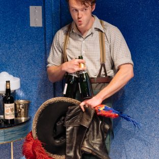 NTL 2019 Present Laughter - Photograph by Manuel Harlan 017