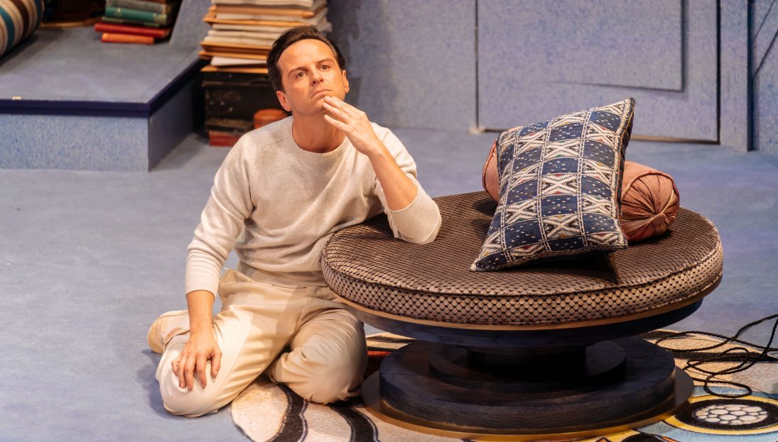 NTL 2019 Present Laughter - Photograph by Manuel Harlan 074
