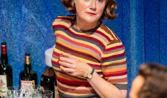 NTL 2019 Present Laughter - Photograph by Manuel Harlan 091