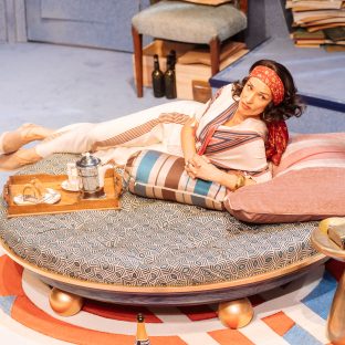 NTL 2019 Present Laughter - Photograph by Manuel Harlan 126