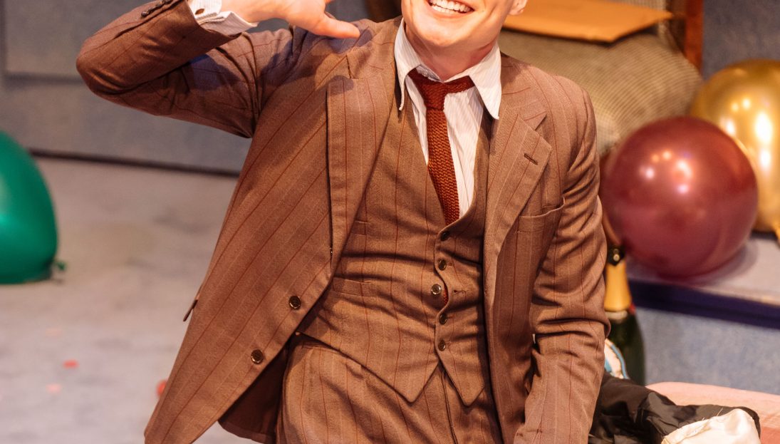 NTL 2019 Present Laughter - Photograph by Manuel Harlan 191