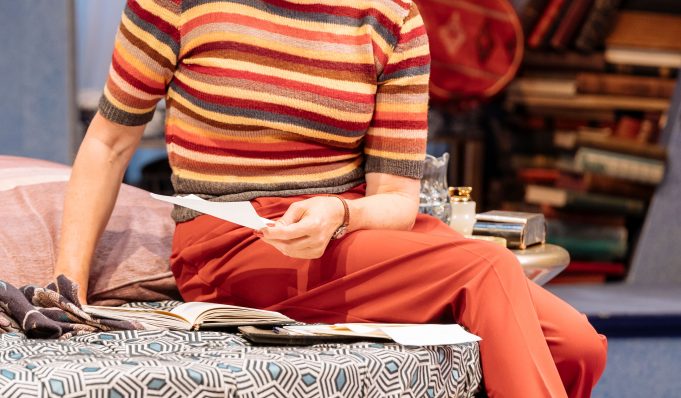 NTL 2019 Present Laughter - Photograph by Manuel Harlan 250