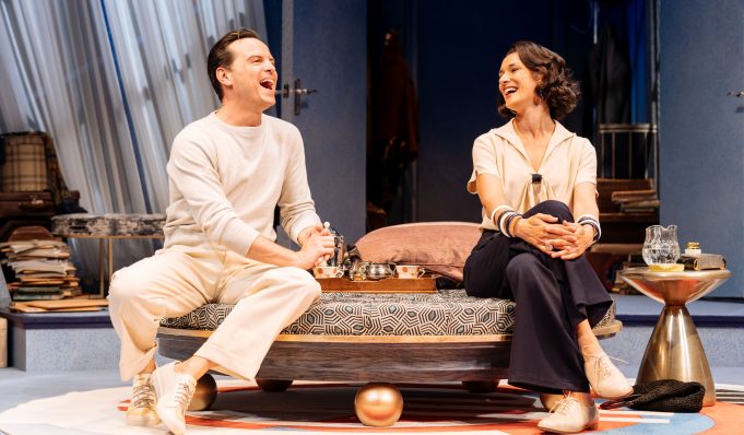NTL 2019 Present Laughter - Photograph by Manuel Harlan 270