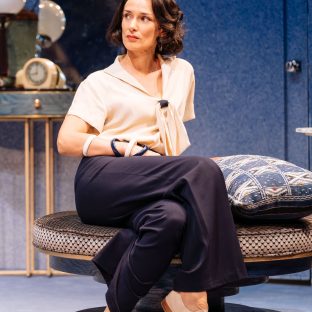 NTL 2019 Present Laughter - Photograph by Manuel Harlan 279