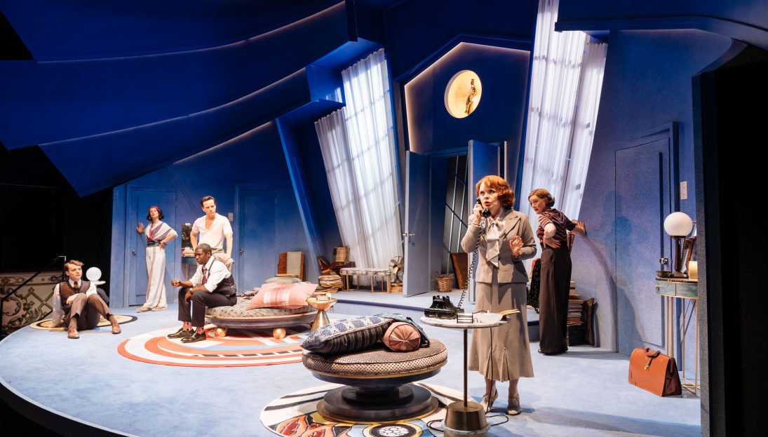NTL 2019 Present Laughter - Photograph by Manuel Harlan 389